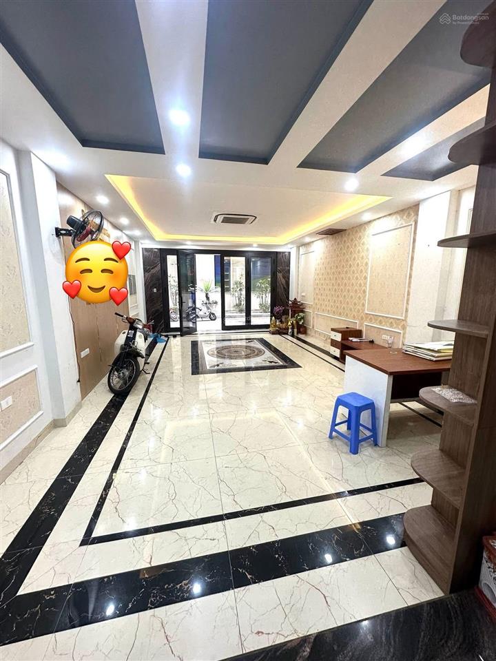 Phân lô đỗ quang  ô tô tránh  mặt tiền rộng  khu vực nhiều văn phòng  kinh doanh