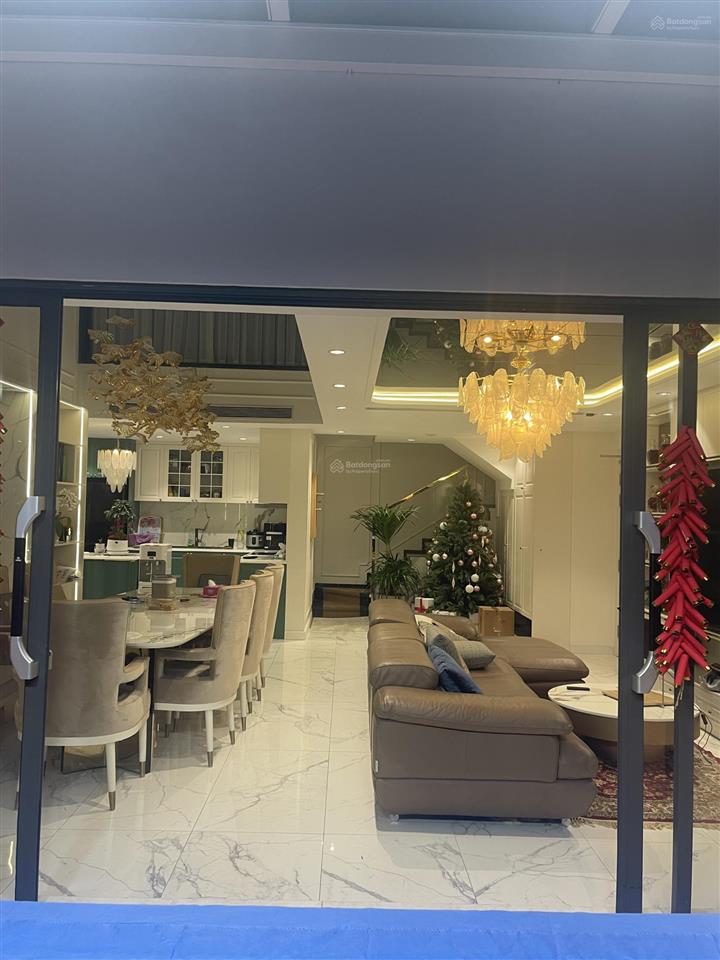 Penhouse the everrich infinity an dương vương q5, 200m2, 4pn 3wc full nội thất , ngay đại học sg