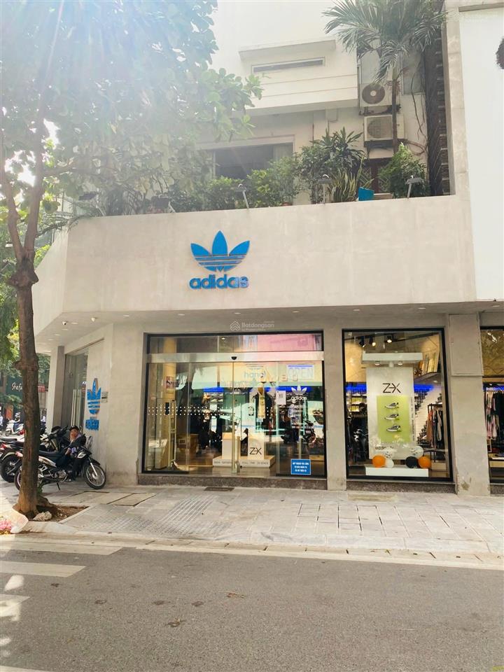 Cho thuê nhà mặt phố đội cấn, sở hữu mặt tiền 10m, nhận diện tốt, nhà thiết kế vuông thông sàn