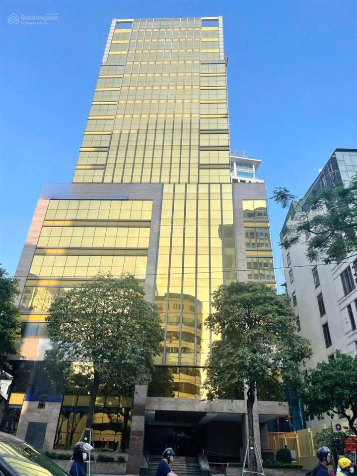 Cho thuê nhà mặt phố láng hạ 380m2 x 20t mặt tiền 30m, 5 thang máy, 2 hầm, pccc đầy đủ, full kính