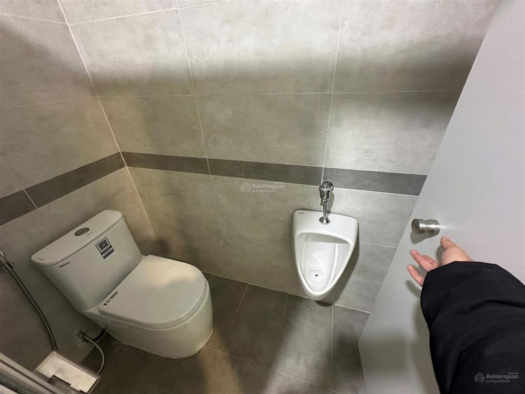 Cho thuê nhà mặt phố vạn phúc hà đông diện tích 110m x 6 tầng có hầm, nhà hàng điện 3fa, thuê thăng