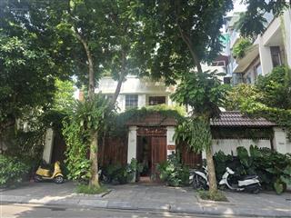 Cho thuê nhà mặt phố vũ phạm hàm, 120m2 x 5 tầng. mt 6,5m. khu dân trí cao. phù hợp spa, pk