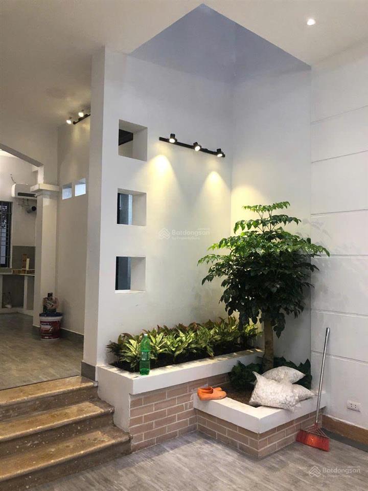 Chính chủ cho thuê nhà riêng tại trần cung, 19 triệu, 80m2, 5pn, 3wc, đẹp, nhiều tiện ích