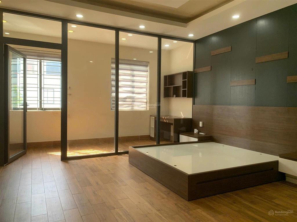 Hiếm! căn góc 2 mặt tiền view hồ 9x20 lakeview city, giá 38 tr/th, nhà hoàn thiện.