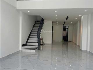 Shophouse song hành, 1 trệt 4 lầu, có thang máy, mới hoàn thiện , giá 45tr/th