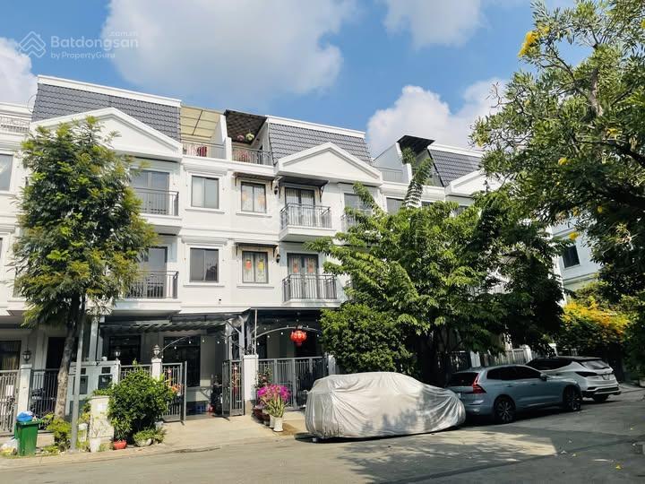 Lakeview city giá chỉ 25tr/th! nhà phố 1 trệt 3 lầu, 4pn hoàn thiện máy lạnh, rèm.
