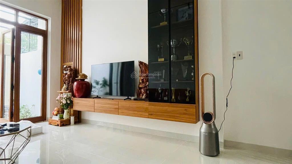 Bán nhà mới đẹp 3 tầng vĩnh hải mái đúc cách 24/ chỉ 80m