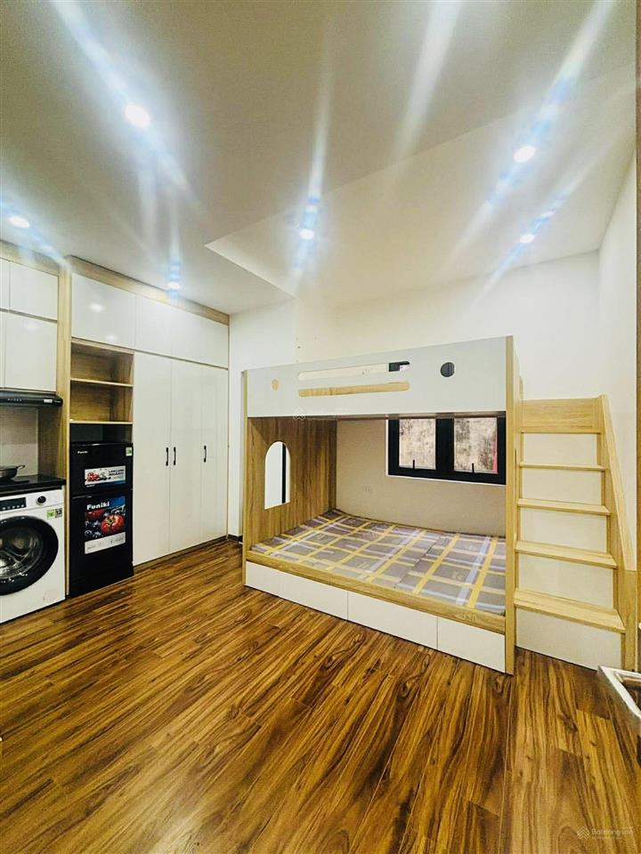 Bán toà chdv đường láng ngõ 3 gác thông thứ tung gần đh ngoại thương 58m2*5t 8pn, pccc