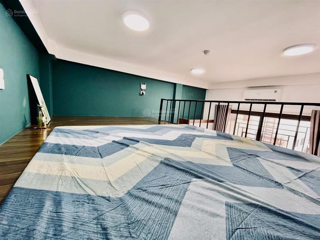 Bán gấp tòa chdv thịnh quang ngõ thông 3 gác gần hv ngân hàng, sổ vuông 50m2*6t 10p kk, pccc