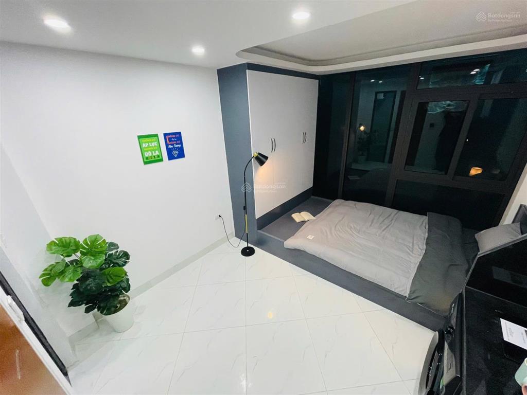 Bán tòa chdv trần khát chân sát phố ngõ thông kd, bỏ túi 900tr/năm gần neu 60m2*6t 14pn, pccc đủ