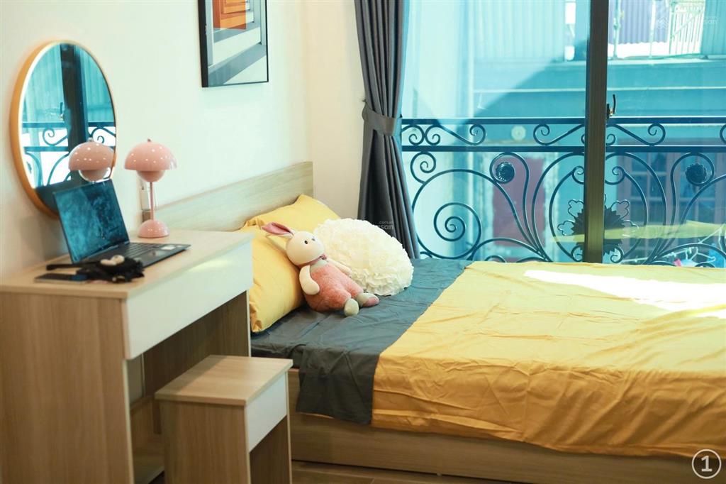 Bán tòa chdv trần đại nghĩa cực hiếm trung tâm bách kinh xây sát phố dt 800tr/năm, 62m2*7t tm, 17pn