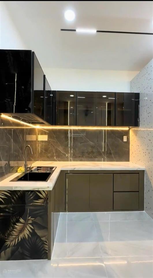 Mua nhà cuối năm được ngay giá tốt  đường phú thọ, quận 11. kế bên chợ bình thới
