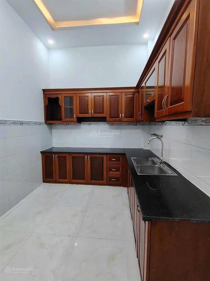Hạ giá sát sàn bán gấp nhà đường lý tế xuyên, thủ đức, gần chợ thủ đức, dt 48,4m2, sổ hồng đầy đủ