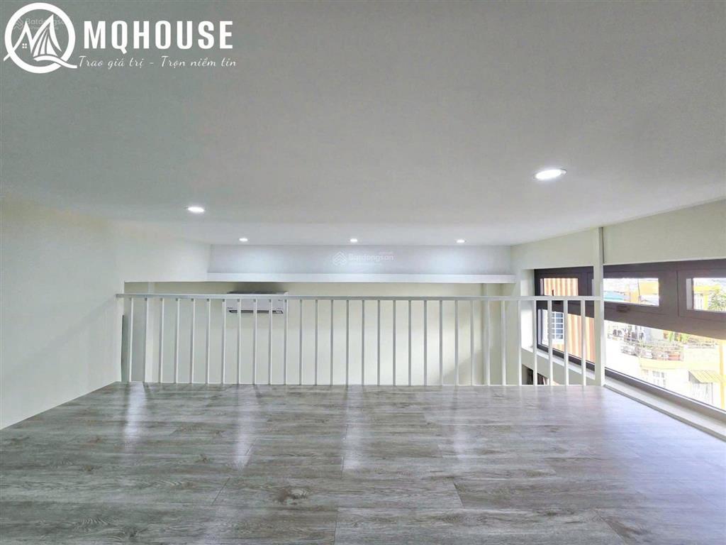 Duplex ban công rộng mới 100% full nội thất gần kcx quận 7