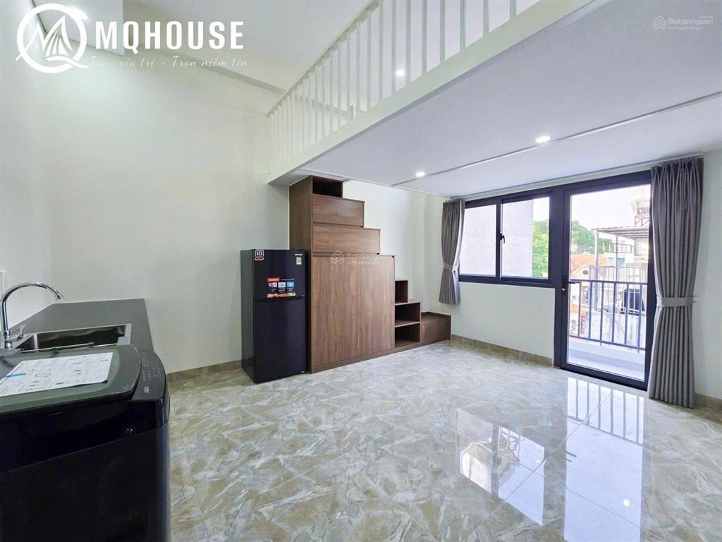Duplex ban công rộng mới 100% full nội thất gần kcx quận 7