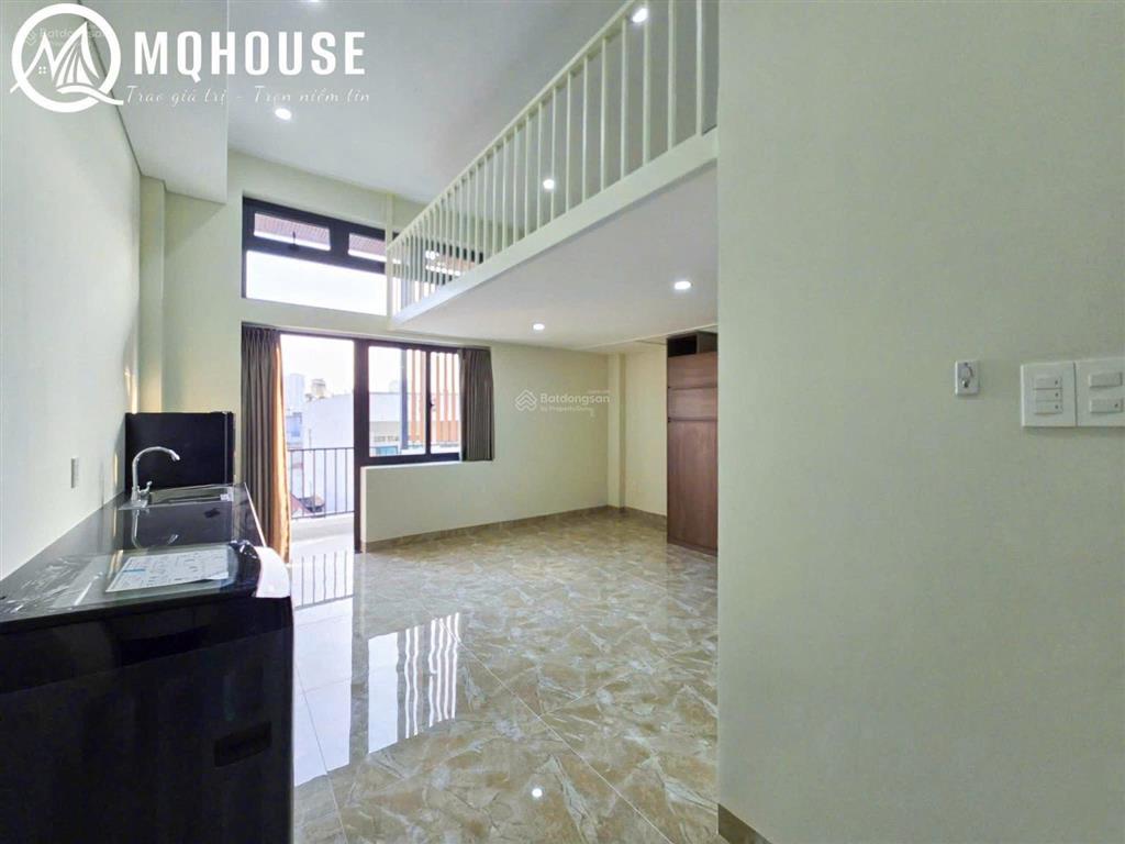 Duplex ban công rộng mới 100% full nội thất gần kcx quận 7
