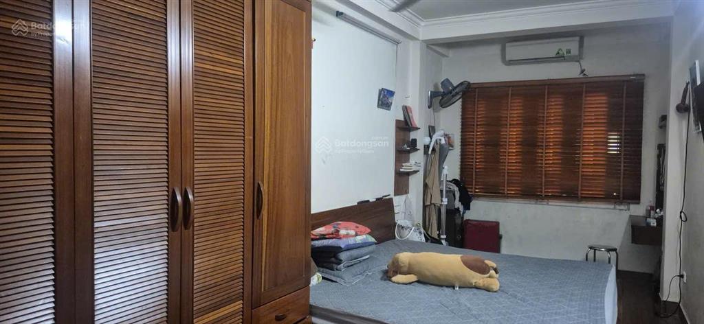 Cho thuê nhà nguyên căn mặt đường 5 tầng phố phan huy chú