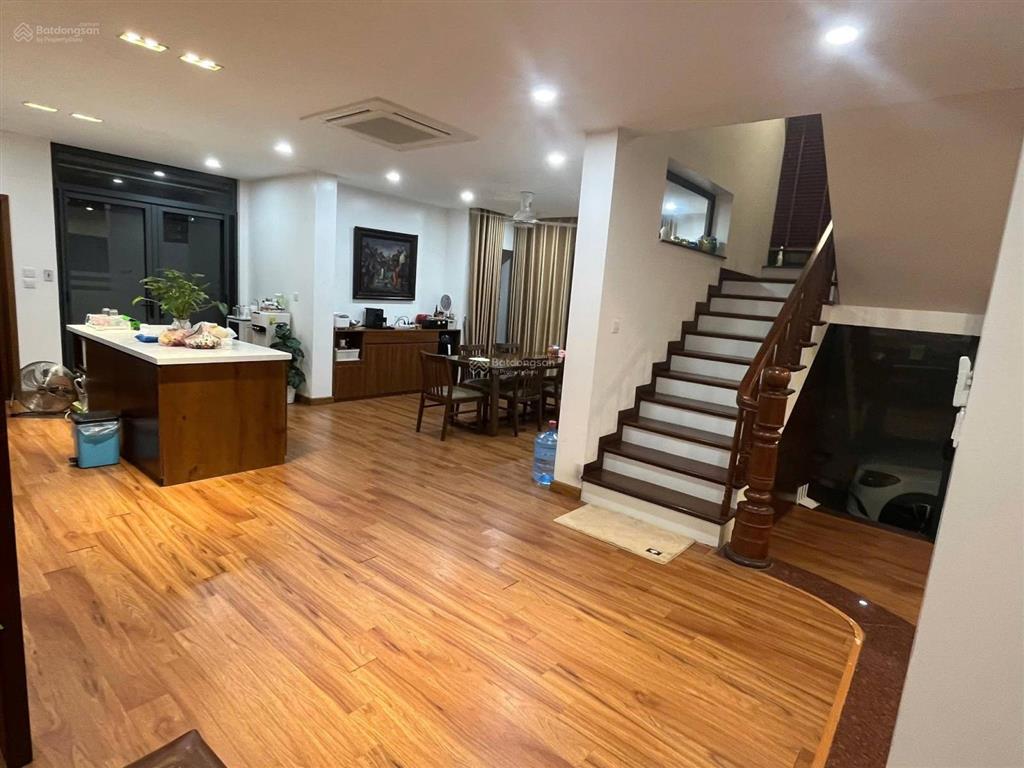 Cho thuê biệt thự siêu rộng tại kđt văn phú, hà đông