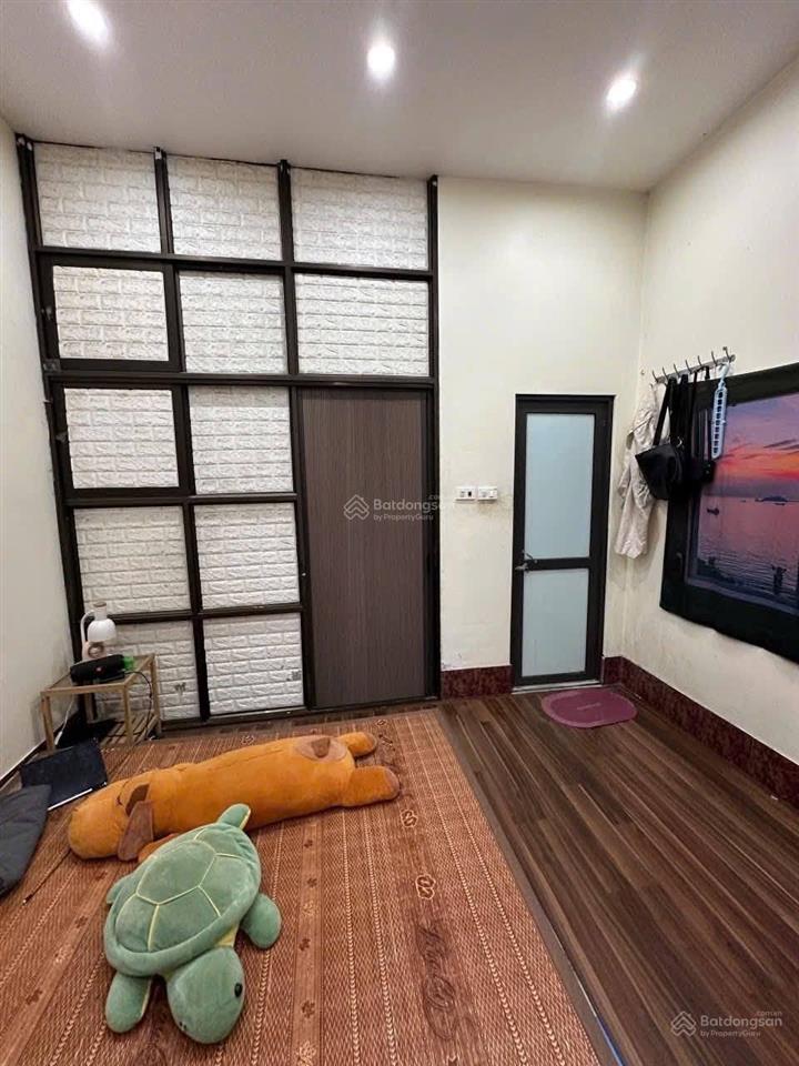 Cho thuê nhà mặt phố 4 tầng tô hiệu, hà đông, full đồ, giá cực tốt
