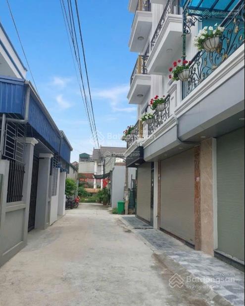 Bán nhà lô góc 5 tầng phượng đồng, phụng châu, chương mỹ giá tốt vị trí đẹp ở ngay