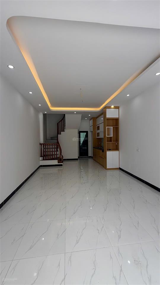 Bán nhà lô góc 5 tầng phượng đồng, phụng châu, chương mỹ giá tốt vị trí đẹp ở ngay