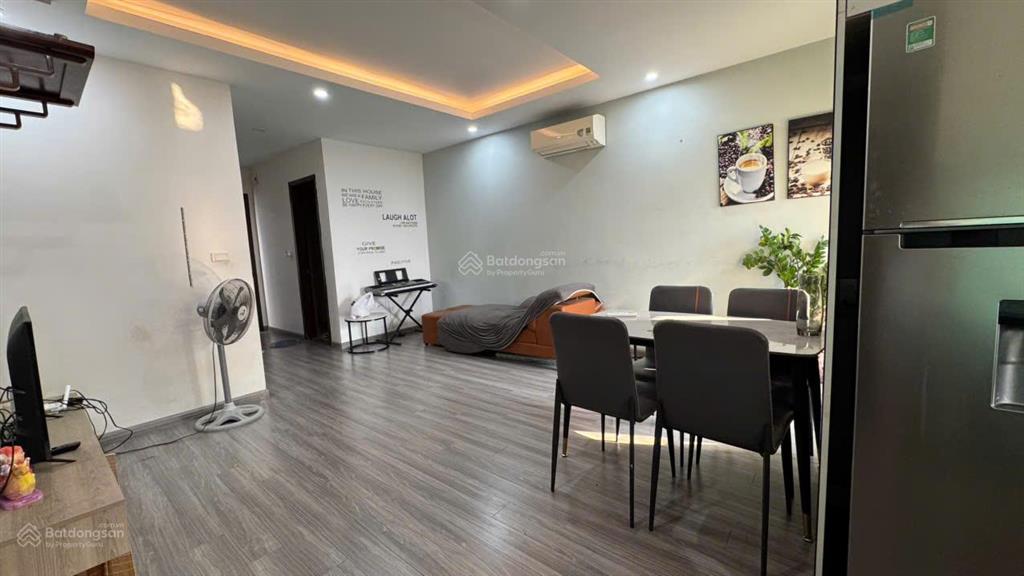 Cho thuê căn góc 3 phòng ngủ ở the vesta  phú lương  gần đại học đại nam