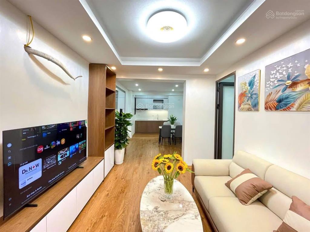 Bán nr 180m2, 18,3 tỷ tại dịch vọng, cầu giấy, hà nội, đẹp, nhiều tiện ích