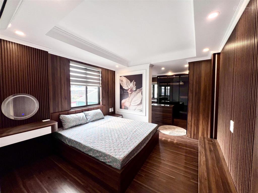 Siêu hiếm 6 tầng thang máy  p giảng võ  tặng full nội thất nhập khẩu.
