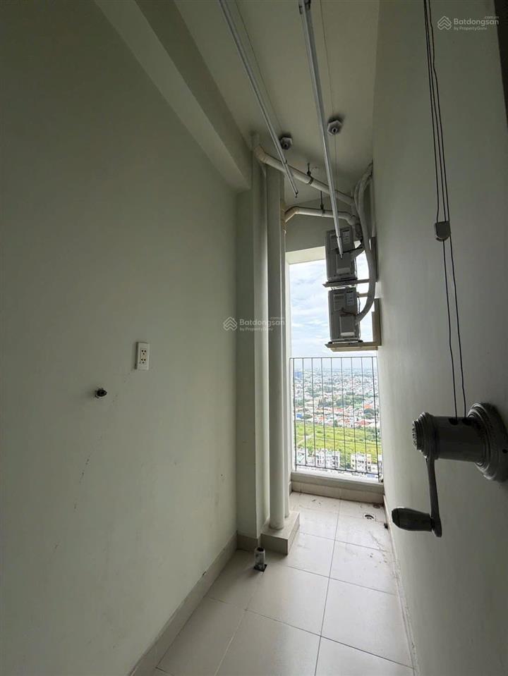 Cần bán gấp căn hộ bcons garden 2pn, 2wc  56m2, 1.78 tỷ, sẵn sổ