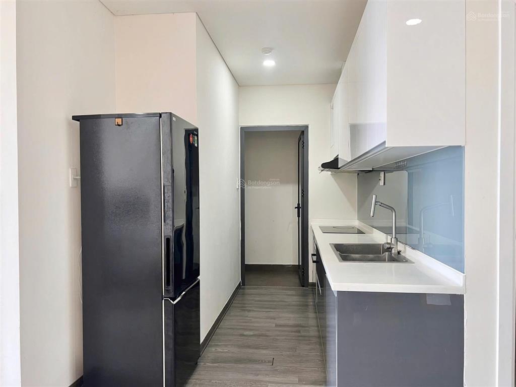 Cho thuê 2 phòng ngủ, 2wc, 70m2 tại monarchy giá tốt, full nội thất, vào ở ngay