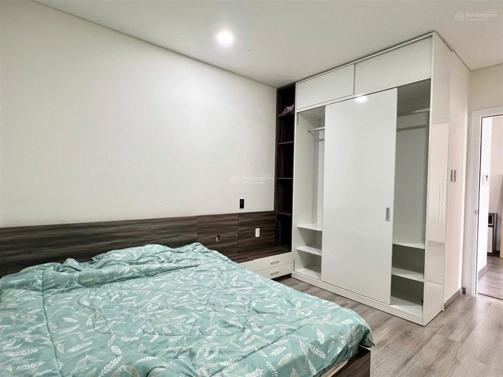 Cho thuê 2 phòng ngủ, 2wc, 70m2 tại monarchy giá tốt, full nội thất, vào ở ngay