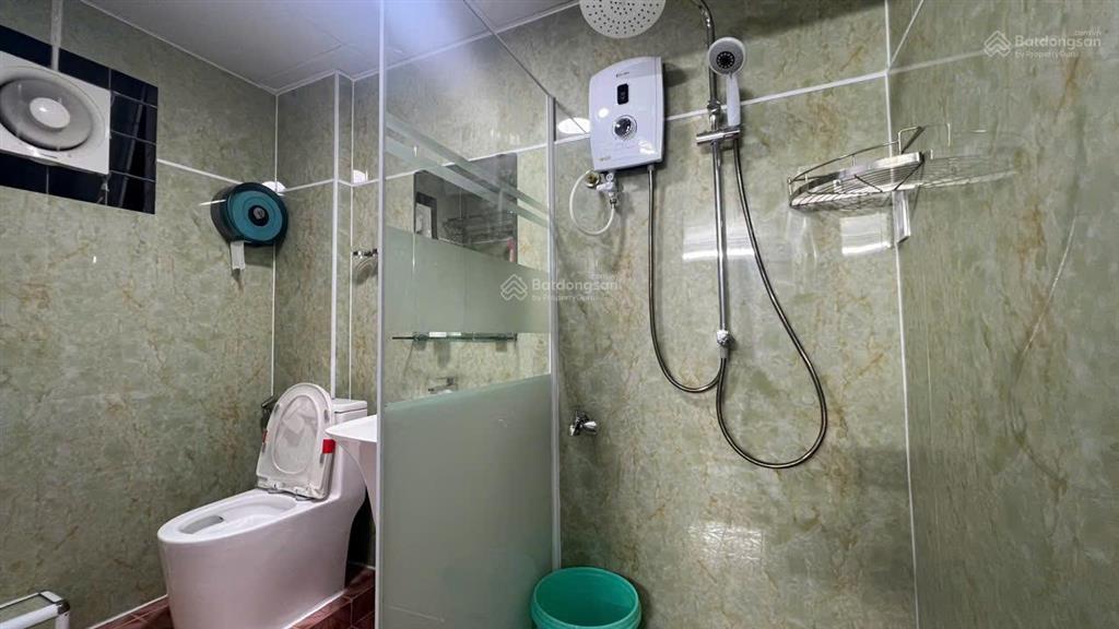 Bán chung cư miếu nổi 52m2 có thang máy 2pn 1wc, ban công view thoáng. tặng toàn bộ nội thất