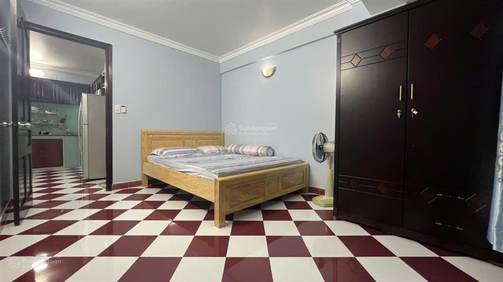 Bán chung cư miếu nổi 52m2 có thang máy 2pn 1wc, ban công view thoáng. tặng toàn bộ nội thất