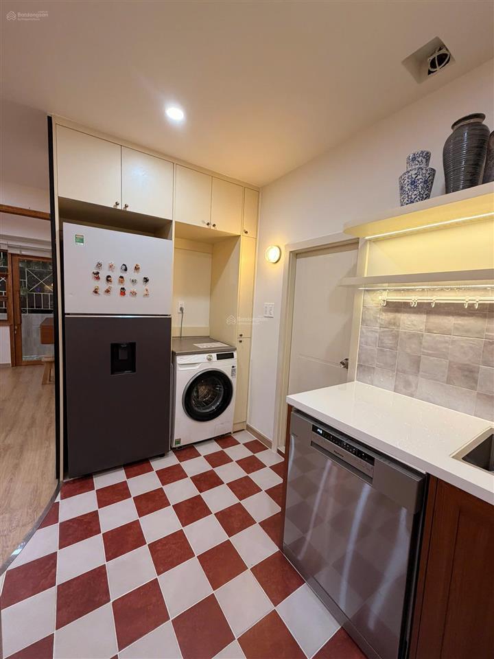 Tìm khách mua có cùng gu thẩm mỹ. căn hộ 54m loại 1pn + 1, full nội thất. chung cư miếu nổi