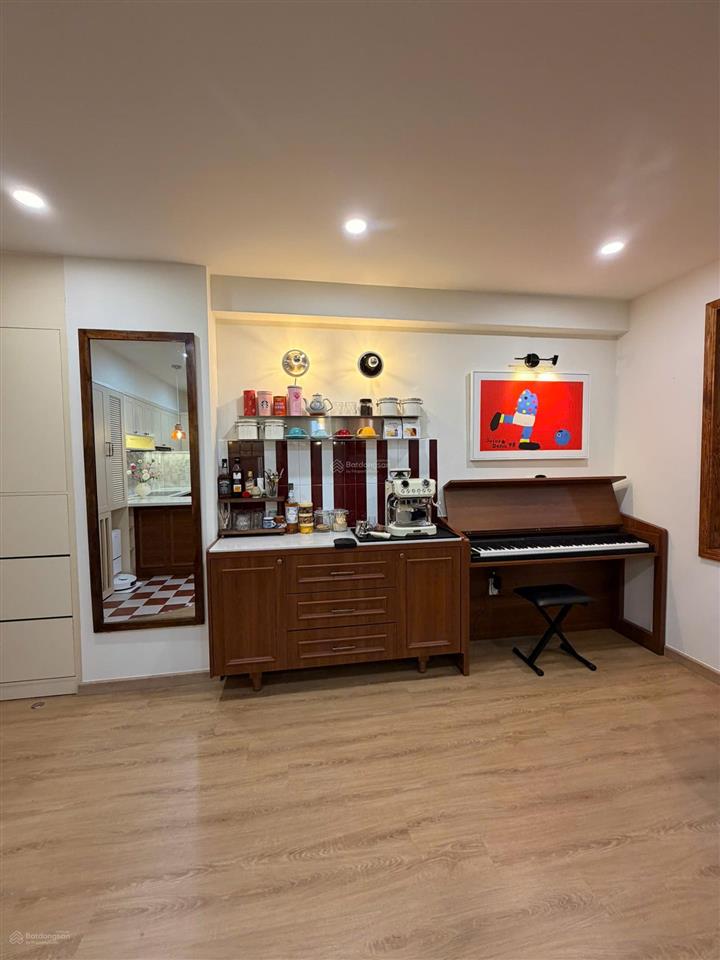 Tìm khách mua có cùng gu thẩm mỹ. căn hộ 54m loại 1pn + 1, full nội thất. chung cư miếu nổi