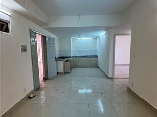 Bán căn hộ 56m 2pn + 1wc ở tầng cao, bên lô b chung cư 1050 phan chu trinh. nhà trống vào ở liền