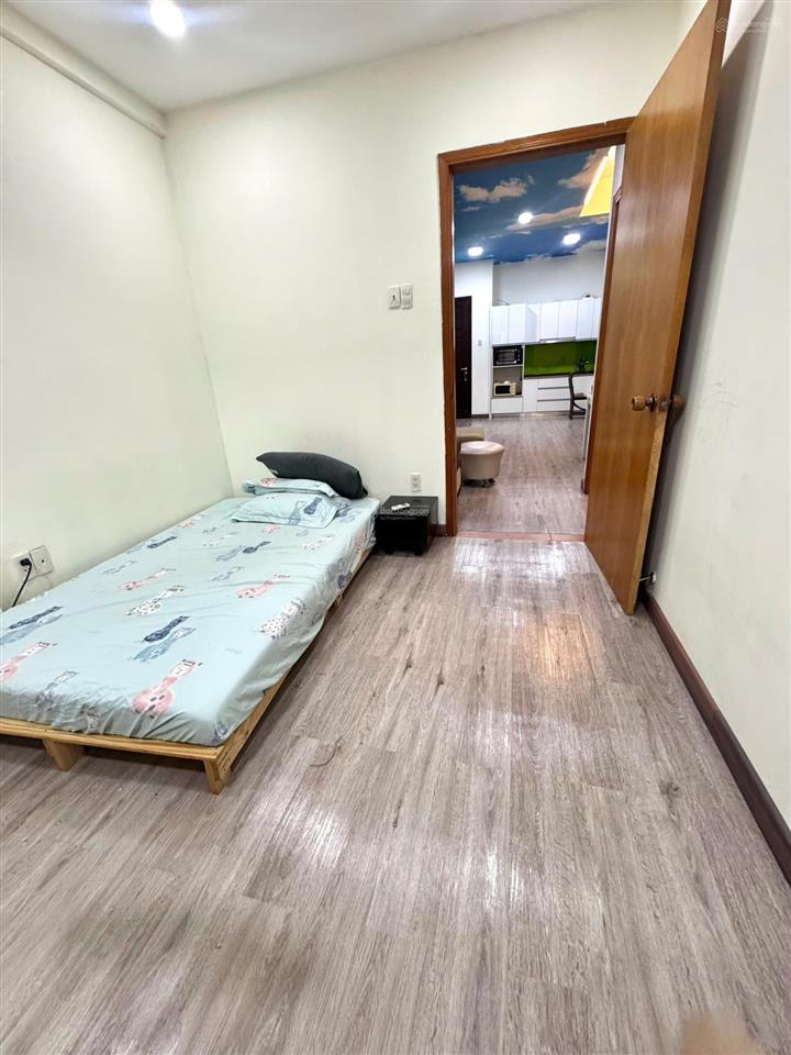 Giảm 500k. cho thuê căn hộ 68m có 2pn + 2wc, full nội thất  vào ở liền, cc 66 nguyễn ngọc phương