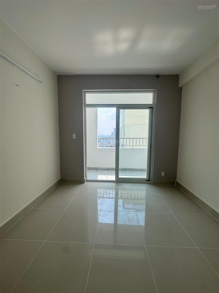 Bán căn hộ tầng 19, lô a của c.cư 1050 phan chu trinh, có sẵn 2pn + 2wc. tặng bộ tủ bếp kịch trần