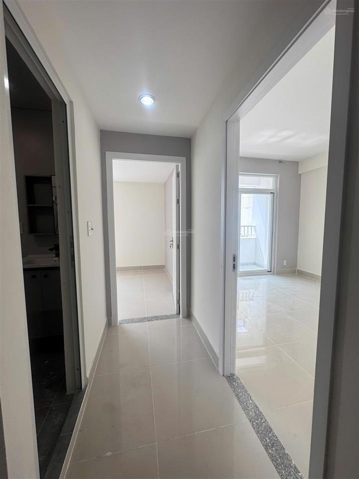 Bán căn hộ tầng 19, lô a của c.cư 1050 phan chu trinh, có sẵn 2pn + 2wc. tặng bộ tủ bếp kịch trần