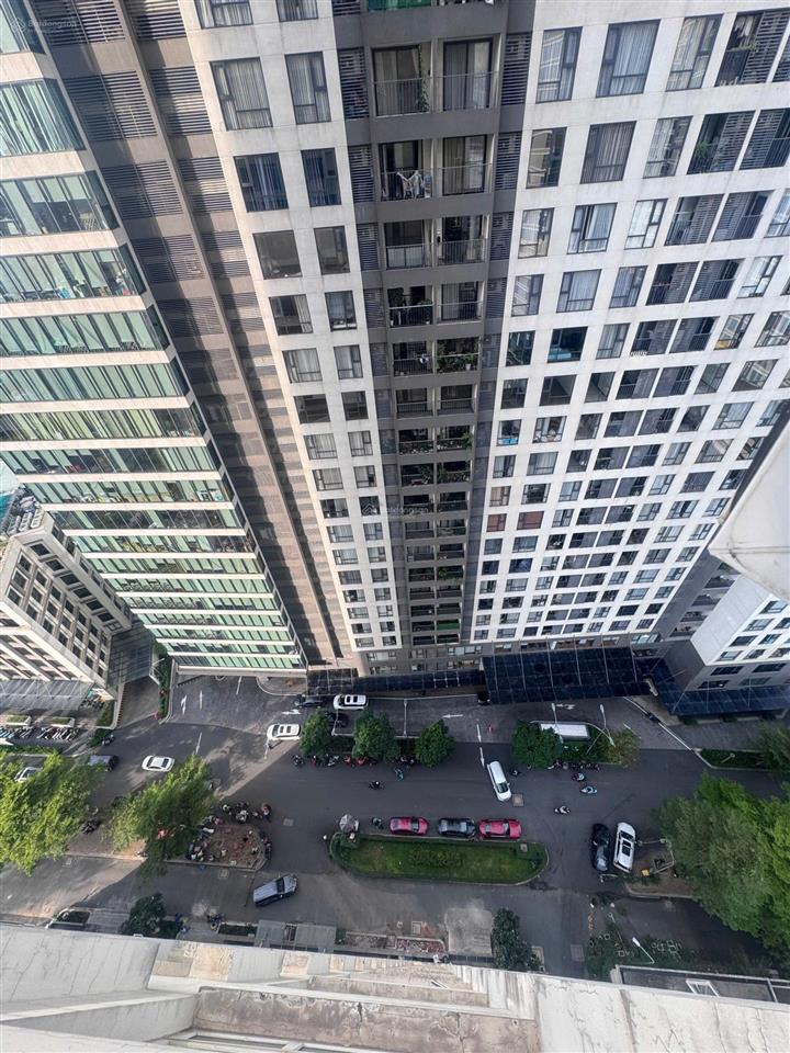 Căn hộ 40m tầng cao, ban công view opal  cực sịn. chung cư 90 riverside nguyễn hữu cảnh