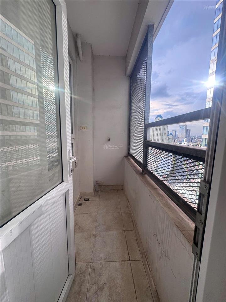 Căn hộ 40m tầng cao, ban công view opal  cực sịn. chung cư 90 riverside nguyễn hữu cảnh