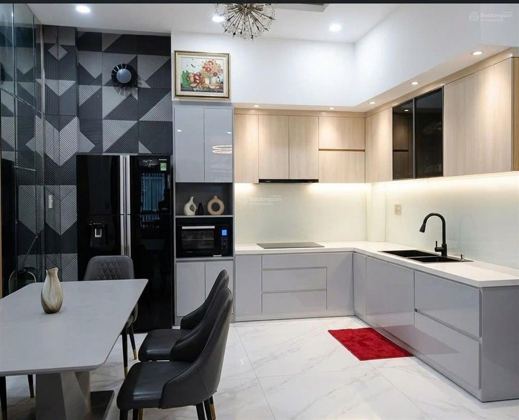 Bán nhà 3 tầng, 4x15m. nở hậu. hxh 6m thông, đường phạm văn chiêu, p14, gò vấp. chỉ 7tỷ390.