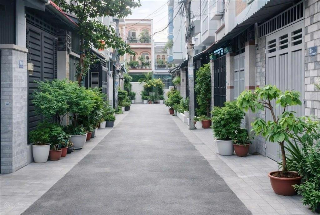 Bán nhà 3 tầng, 4x15m. nở hậu. hxh 6m thông, đường phạm văn chiêu, p14, gò vấp. chỉ 7tỷ390.