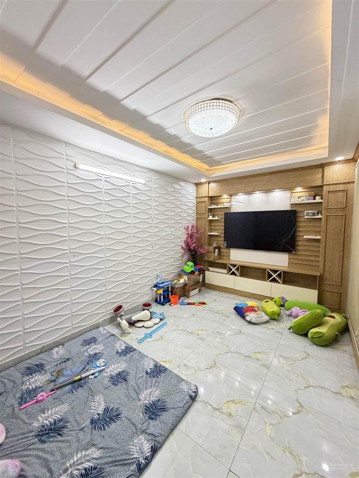 Bán nhà 5 tầng, 4,5x14m. nh 5,1m. hxh thông đối diện emart phan huy ích, p12, gò vấp. chỉ 8tỷ4.