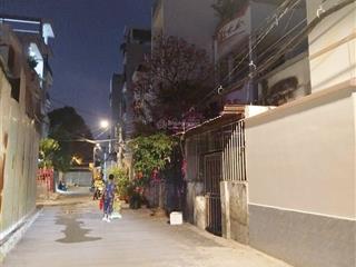 Bán nhà 2 tầng, 6x20m. nở hậu. chỉ 9tỷ. hxh lê đức thọ, phường an hội đông.(gò vấp).
gần bờ kè