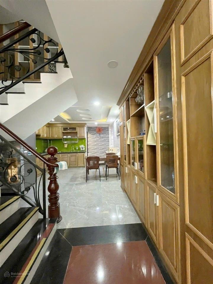 Bán nhà khu cao tầng, hxh phạm văn chiêu, p9 gò vấp. 4x15m. 5 tầng. chỉ hơn 7tỷ
vị trí đẹp gần chợ