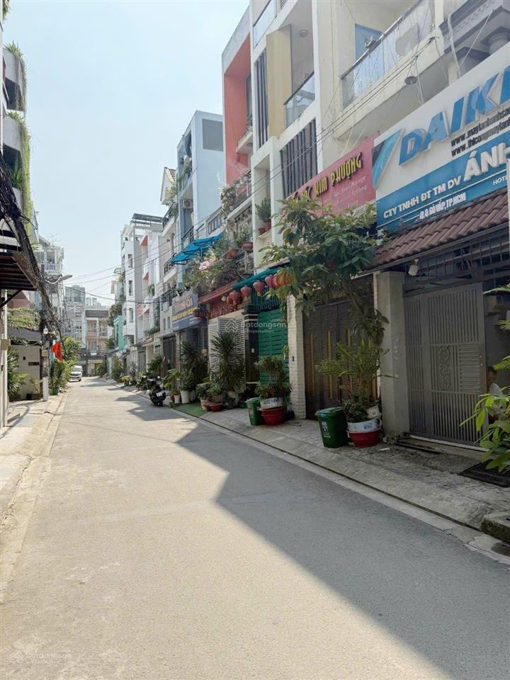 Bán đất 89,5m2(5,5x16,5m), tặng nhà c4. hxt 6m thông, đs59 phạm văn chiêu, p14, gò vấp. chỉ hơn 8tỷ