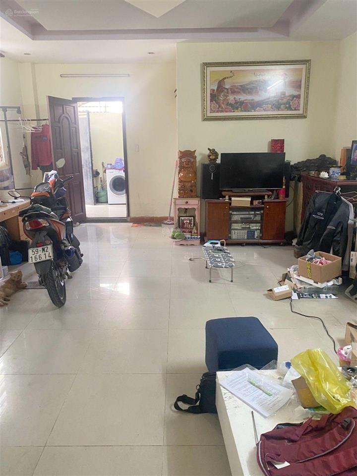 Bán nhà 3 tầng, 6,55x17m. hxh thông 1/ quang trung p10, gò vấp. chỉ 10tỷ tl. ngay siêu thị vincom.