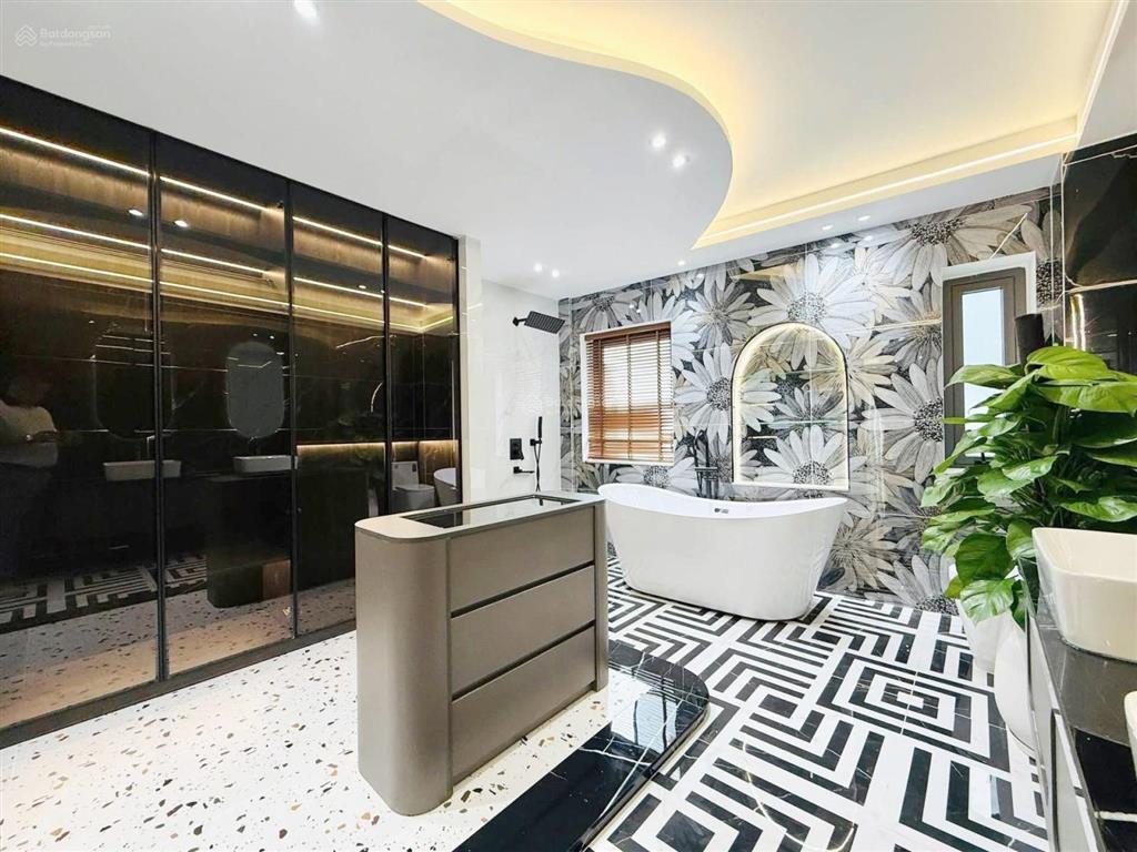 Bán nhà mới 5 tầng, 4x15,5m. full nội thất, hxh thông đường quang trung, p14, gò vấp. chỉ 7,x tỷ