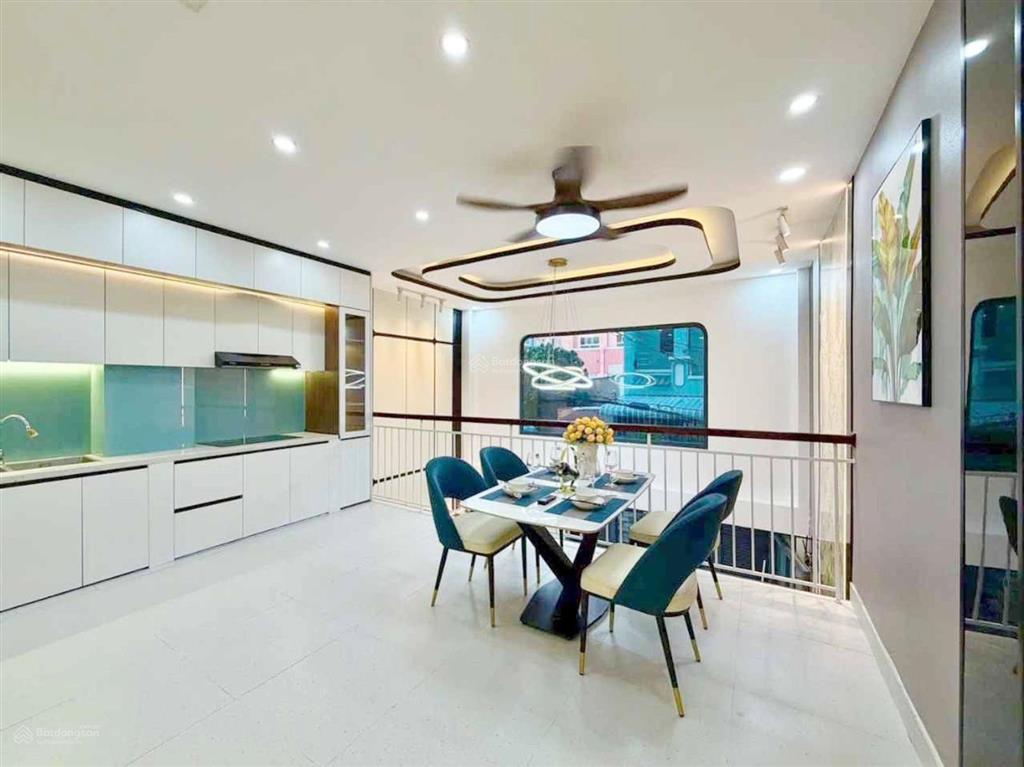 Bán nhà 5 tầng, ngang 5,5m. vài bước ra mt phạm văn chiêu, p14, gò vấp. chỉ hơn 6tỷ. full nội thất